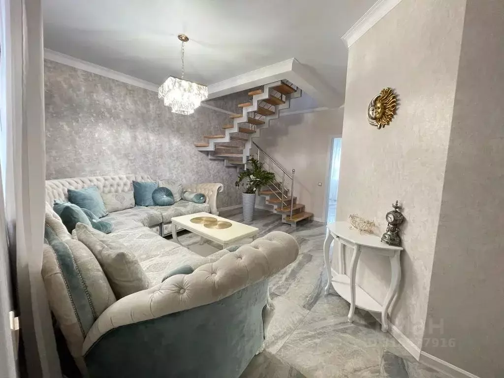 Дом в Ставропольский край, Ессентуки Депутатская ул., 10 (120 м) - Фото 1