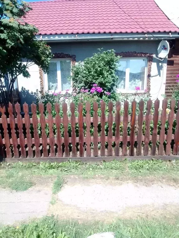 Дом в Красноярский край, Уяр г. Манско-Уярский округ, ул. Ленина, 31 ... - Фото 1