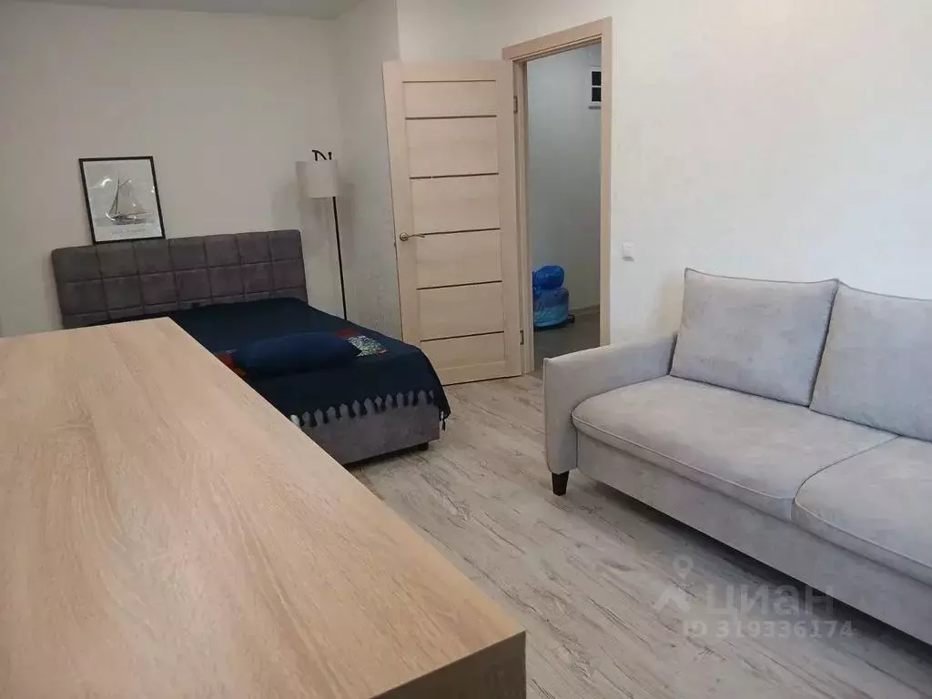 1-к кв. Новгородская область, Великий Новгород Октябрьская ул., 32 ... - Фото 0