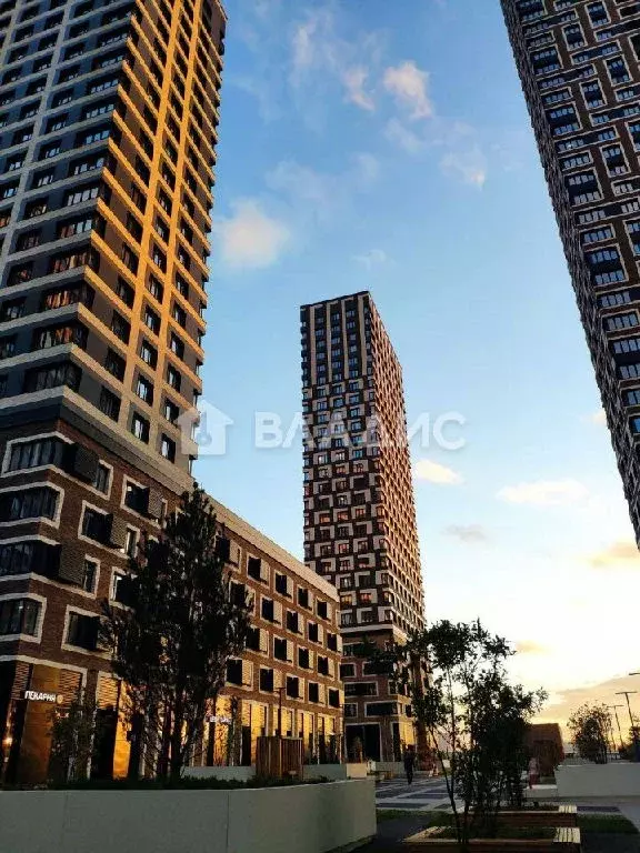 Продается 3-комнатная квартира - Фото 1