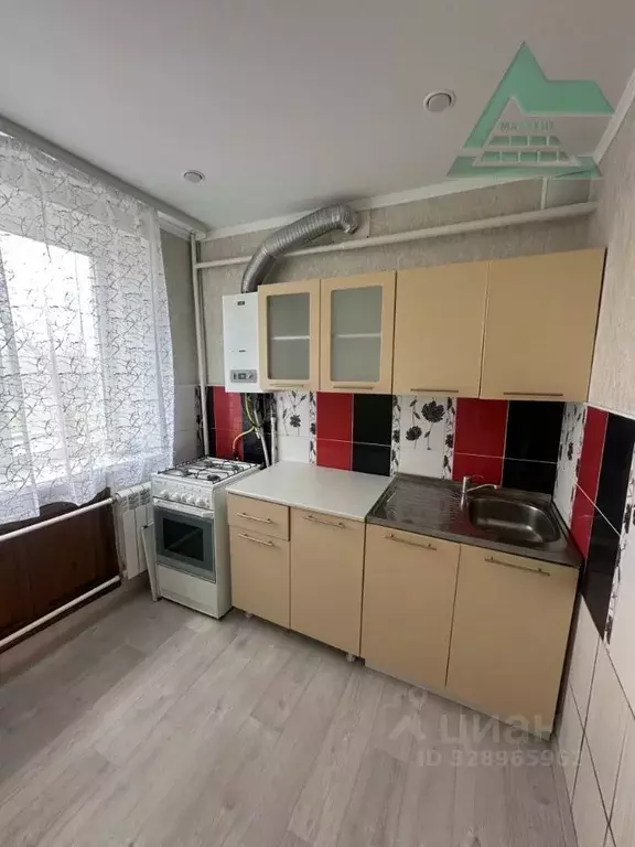 1-к кв. Оренбургская область, Оренбург Алтайская ул., 12 (30.3 м) - Фото 1