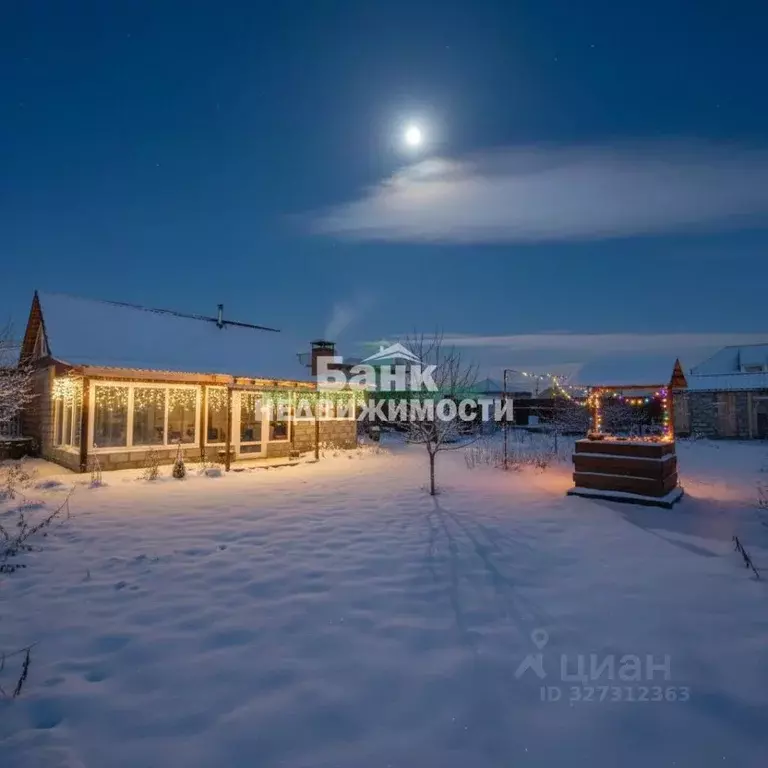 Дом в Саратовская область, Балаковский район, с. Подсосенки ул. ... - Фото 2