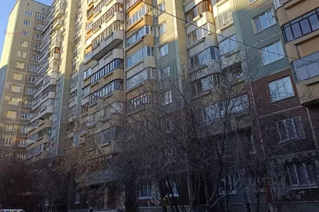 Комната Свердловская область, Екатеринбург ул. Викулова, 65 (12.0 м) - Фото 1