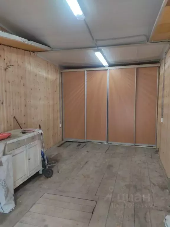 Гараж в Свердловская область, Екатеринбург ул. Избирателей, 156 (18 м) - Фото 1