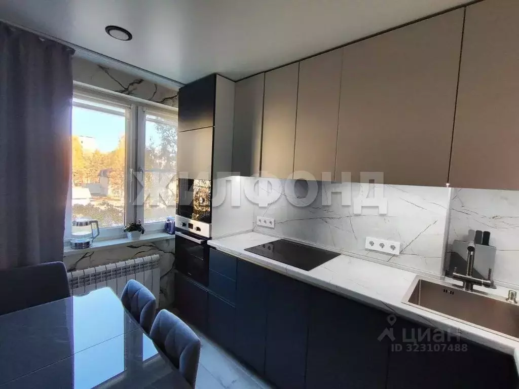 3-к кв. Алтайский край, Барнаул ул. Антона Петрова, 266 (60.3 м) - Фото 2