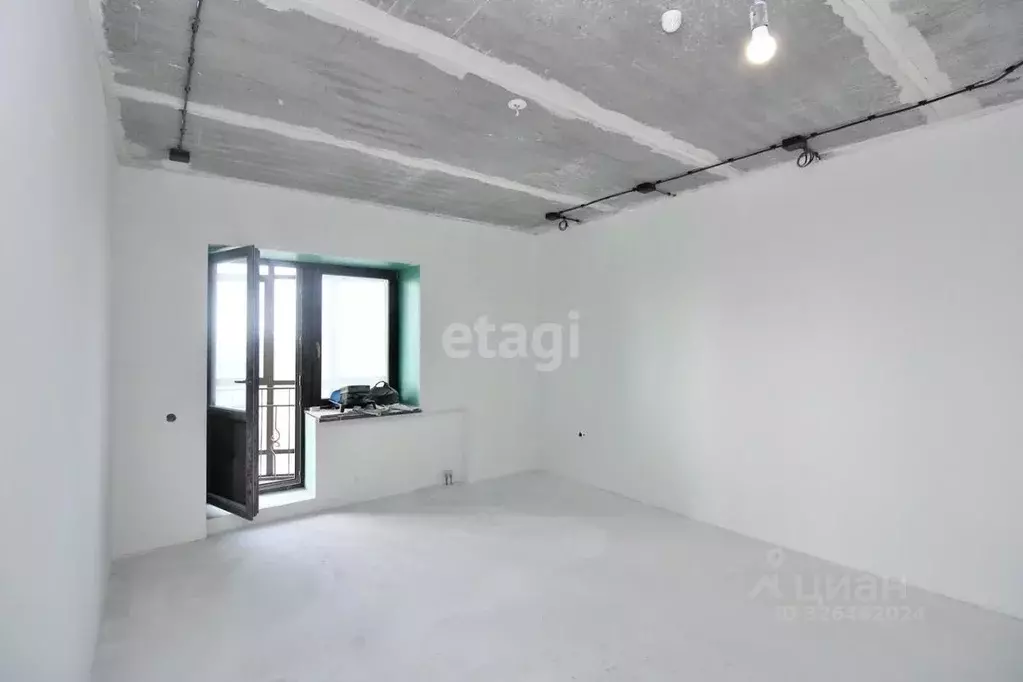 3-к кв. Тюменская область, Тюмень Харьковская ул., 64 (129.6 м) - Фото 1