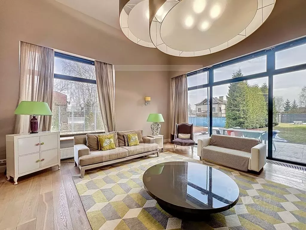 Коттедж в Московская область, Одинцовский городской округ, д. Дубцы ... - Фото 1