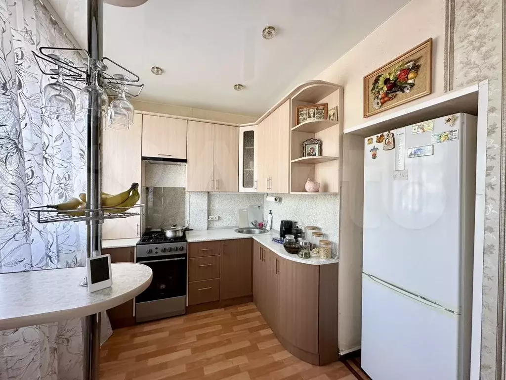 3-к. квартира, 54 м, 3/3 эт. - Фото 0