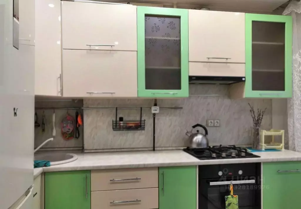 3-к кв. Омская область, Омск просп. Мира, 92 (57.0 м) - Фото 1