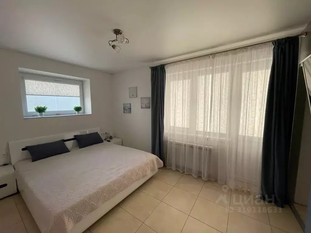 2-к кв. Краснодарский край, Туапсе ул. Фрунзе, 47Б (65.0 м) - Фото 1