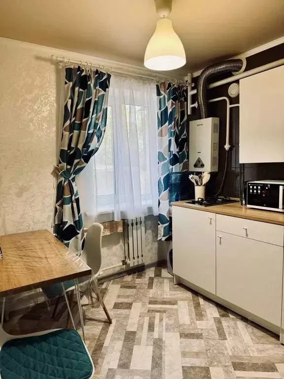 2-к кв. Ростовская область, Каменск-Шахтинский ул. Подтелкова, 65Б ... - Фото 1