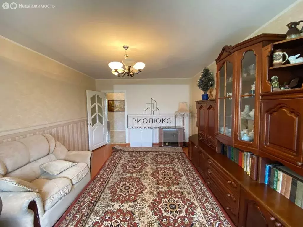 2-комнатная квартира: Магнитогорск, улица Доменщиков, 11/2 (53 м) - Фото 1