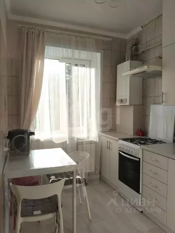 2-к кв. Воронежская область, Воронеж ул. 20-летия ВЛКСМ, 37А (37.0 м) - Фото 1