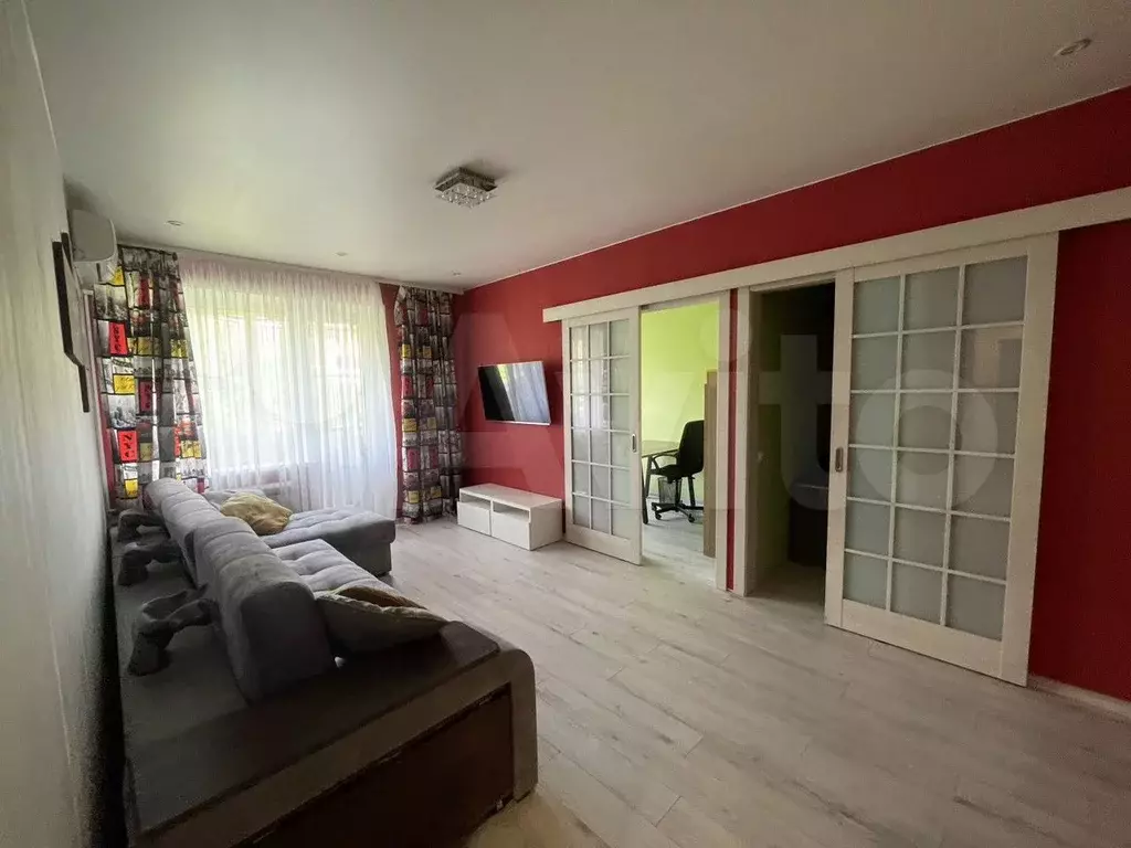 2-к. квартира, 42,1 м, 3/3 эт. - Фото 0