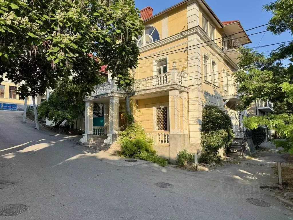 Дом в Севастополь, Севастополь, Балаклава г. ул. 7 Ноября (300 м) - Фото 1