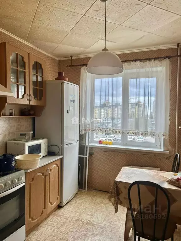 2-к кв. Волгоградская область, Волгоград ул. 8-й Воздушной Армии, 20 ... - Фото 2