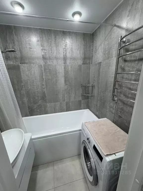 2-к кв. Чувашия, Чебоксары Водопроводная ул., 12А (66.0 м) - Фото 0