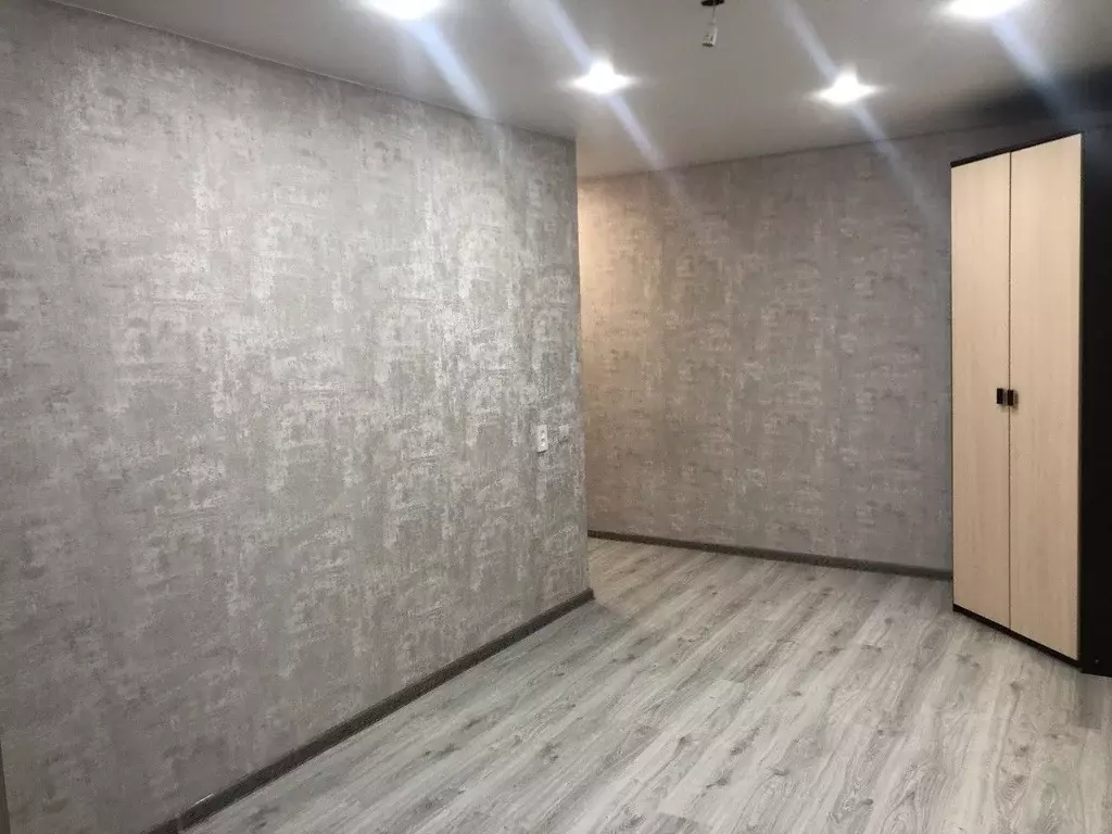 3-к кв. Свердловская область, Екатеринбург ул. Литовская, 29 (53.9 м) - Фото 2