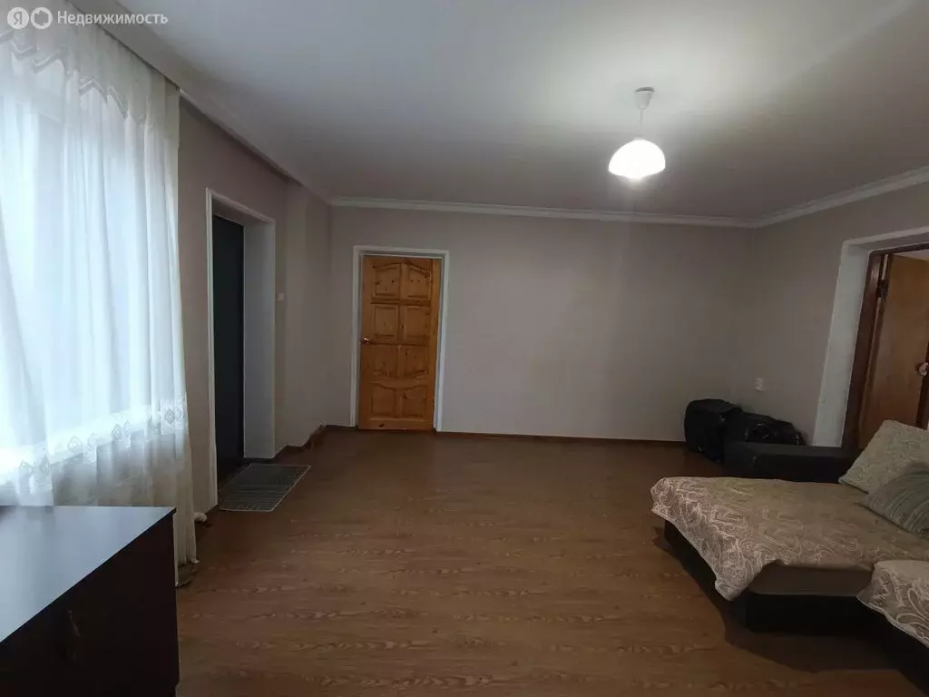 Дом в Владикавказ, улица Колка Кесаева, 107 (236.4 м) - Фото 1