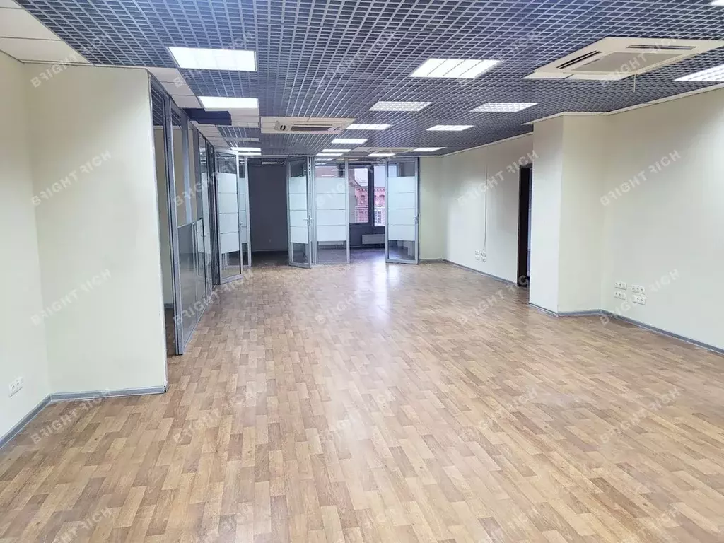Офис в Санкт-Петербург Петроградская наб., 22 (180 м) - Фото 0
