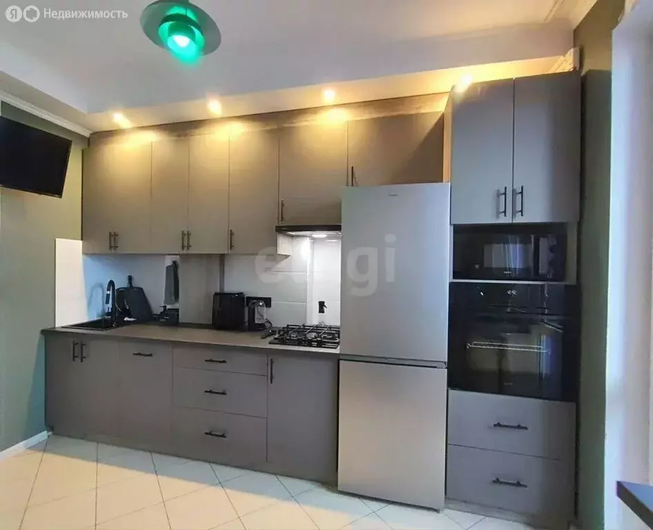 1-комнатная квартира: Калининград, Орудийная улица, 20В (46.2 м) - Фото 2