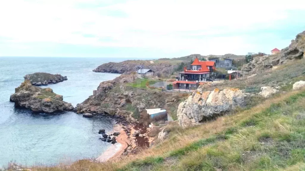 Участок в Крым, Ленинский район, Мысовское с/пос, с. Семеновка ул. ... - Фото 1
