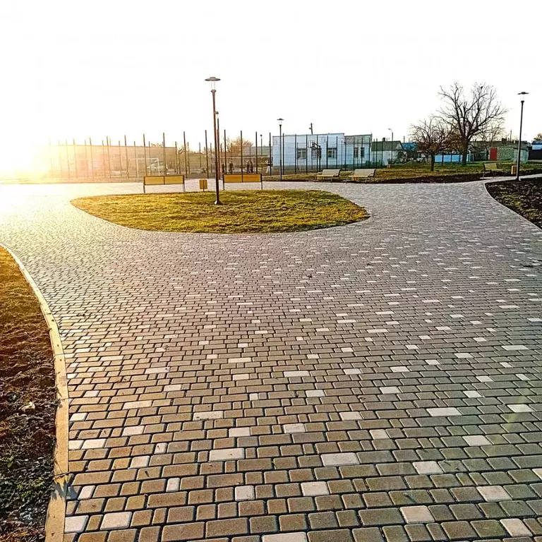 Участок в Крым, Сакский район, Штормовское с/пос, с. Приветное ул. ... - Фото 1