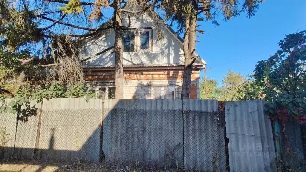 Дом в Саратовская область, Энгельсский район, Красноярское ... - Фото 0
