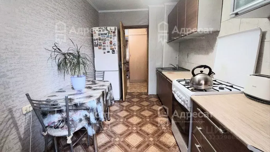 3-к кв. Волгоградская область, Волжский Пионерская ул., 15 (58.8 м) - Фото 1