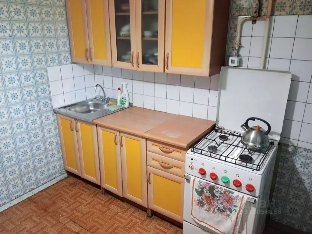 2-к кв. Ленинградская область, Кириши ул. Нефтехимиков, 10 (54.0 м) - Фото 2