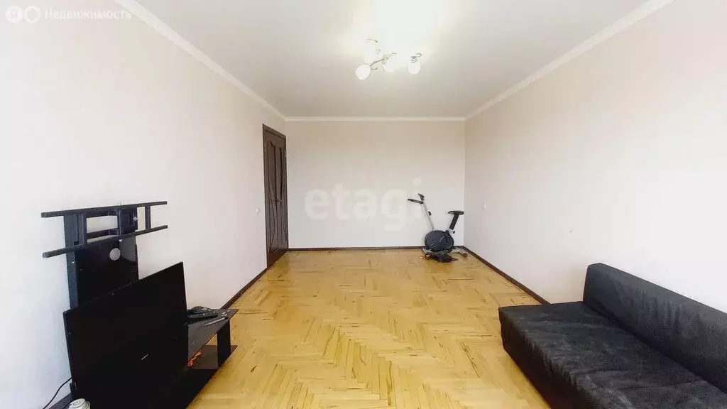 3-комнатная квартира: Прохладный, улица Берегового, 1 (64.2 м) - Фото 0