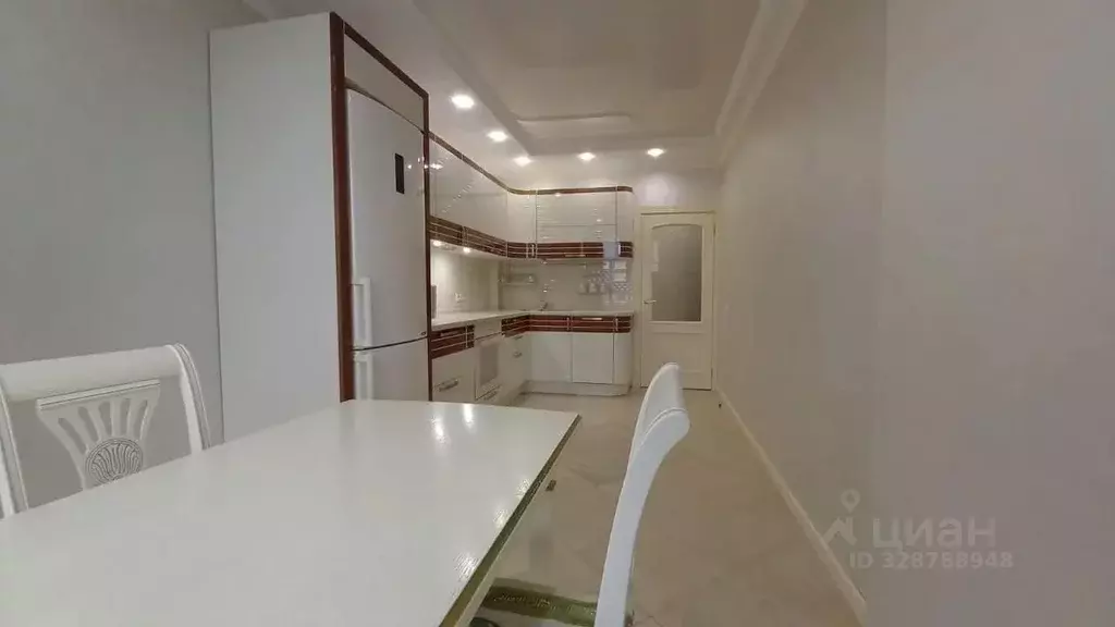 2-к кв. Краснодарский край, Краснодар Красная ул. (60.2 м) - Фото 2