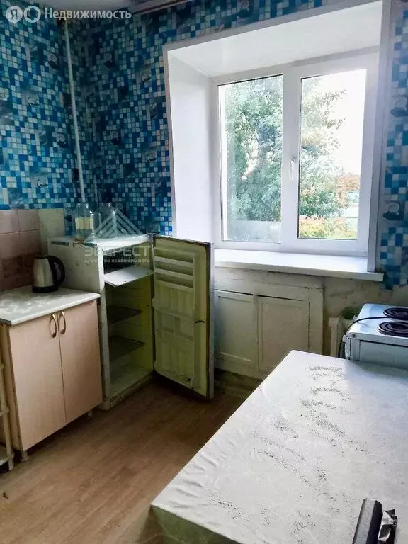 3-комнатная квартира: Абакан, улица Пушкина, 113 (57.2 м) - Фото 1