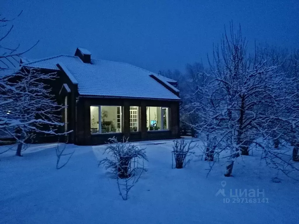 Дом в Хакасия, Саяногорск Саяногорск городской округ, ул. Речная, 11 ... - Фото 1