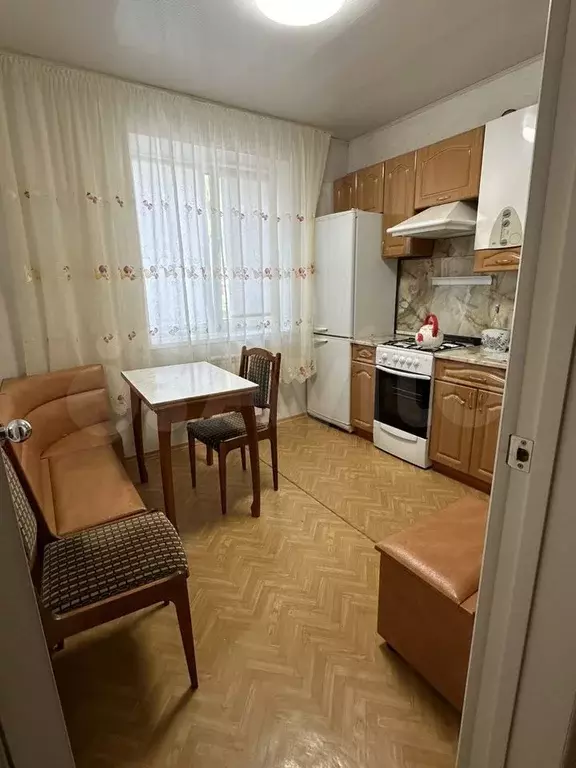 2-к. квартира, 60 м, 1/5 эт. - Фото 1