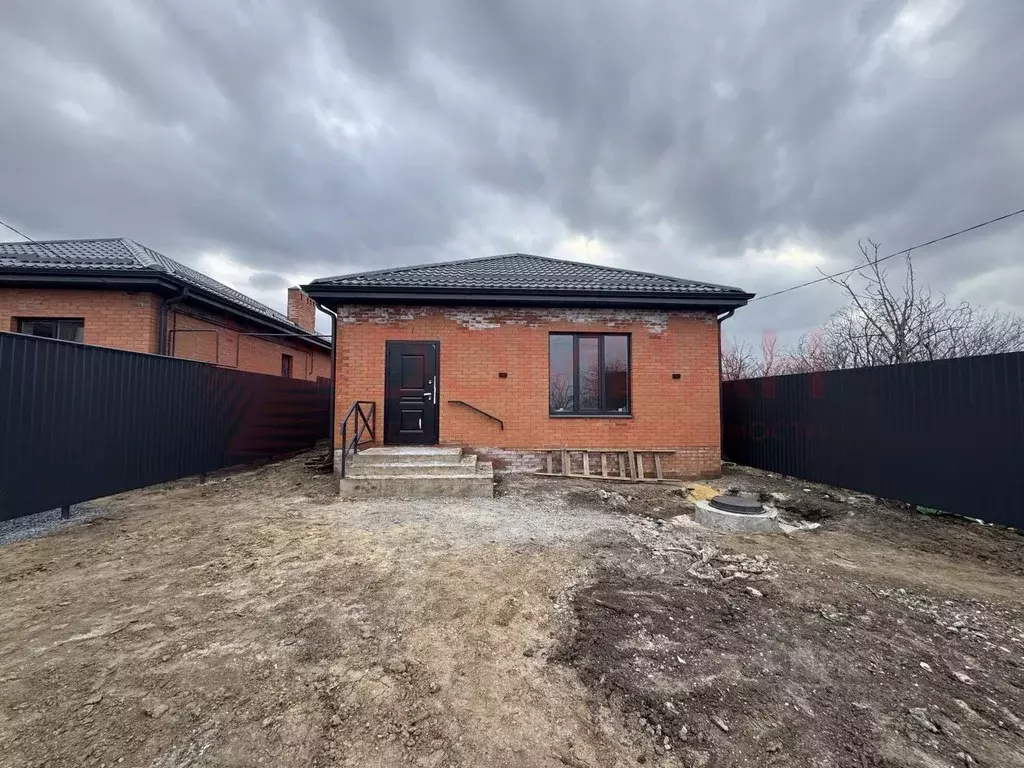Дом в Ростовская область, Новочеркасск Троицкая пл. (100 м) - Фото 1