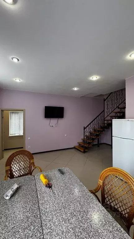 2-к кв. Крым, Симферополь ул. Болгарская, 25 (80.0 м) - Фото 1
