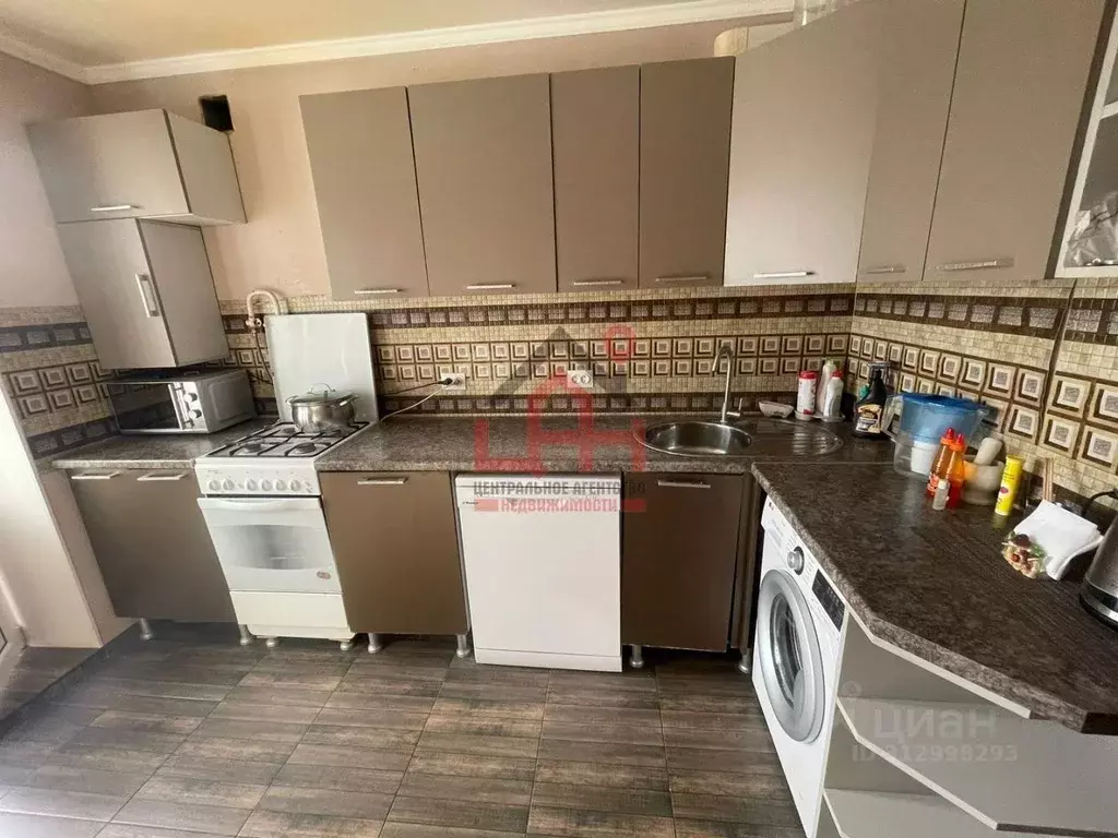2-к кв. Ставропольский край, Ессентуки ул. Ермолова, 129Б (48.1 м) - Фото 0