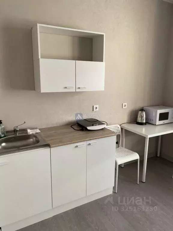 Студия Тюменская область, Тюмень ул. Парада Победы, 7 (20.8 м) - Фото 2