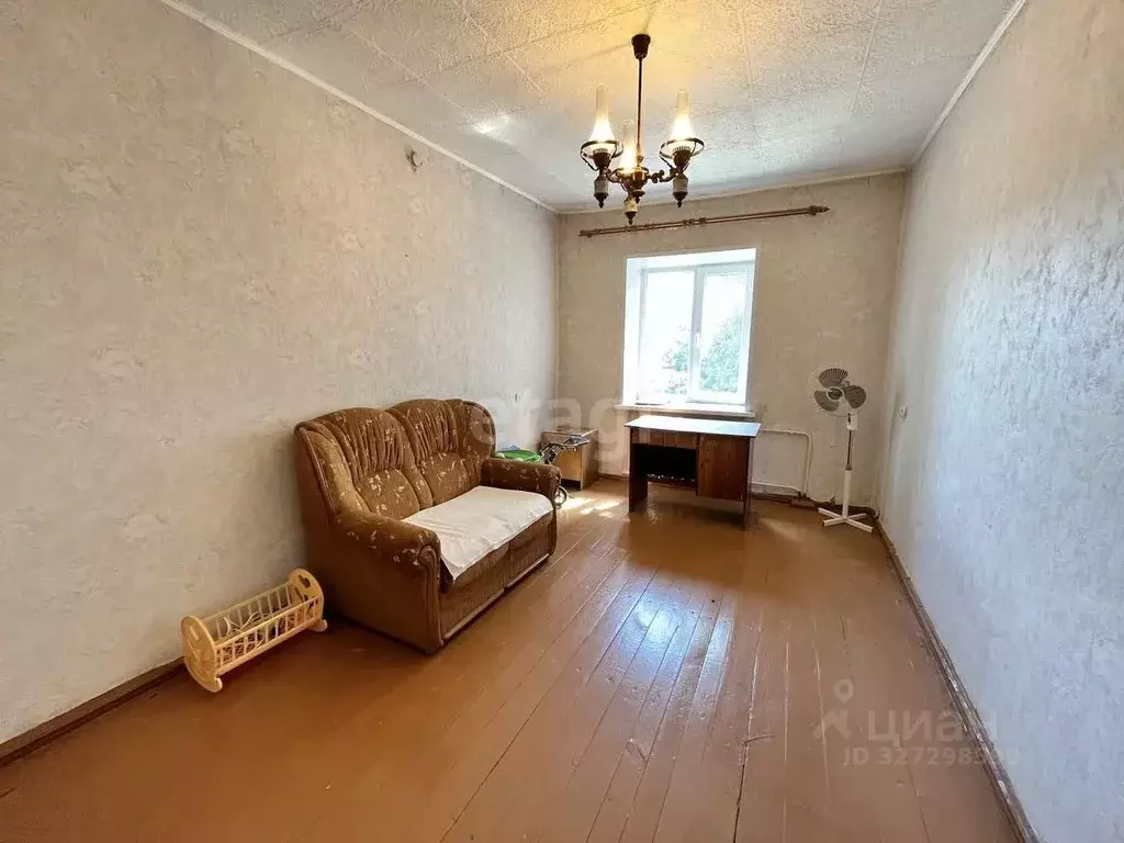 3-к кв. Башкортостан, Ишимбай ул. Машиностроителей, 138 (63.9 м) - Фото 1