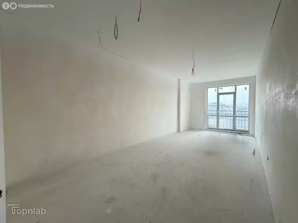 3-комнатная квартира: Нальчик, улица Шарданова, 52А (108 м) - Фото 1