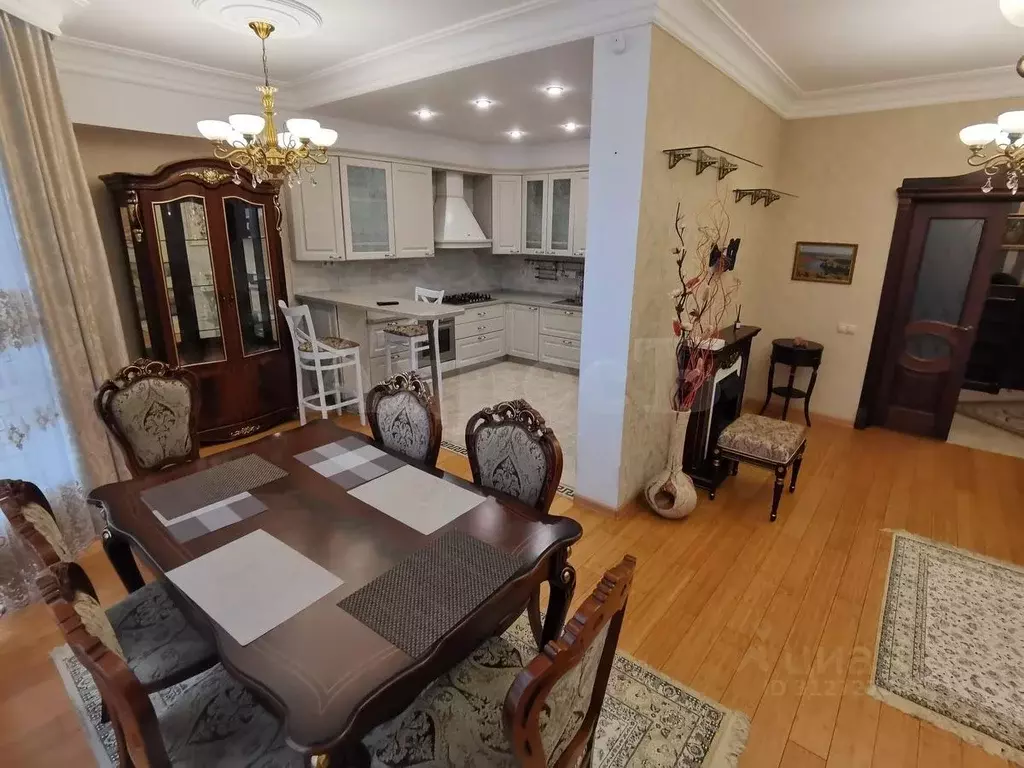 3-к кв. Воронежская область, Воронеж наб. Массалитинова, 50А (110.0 м) - Фото 1