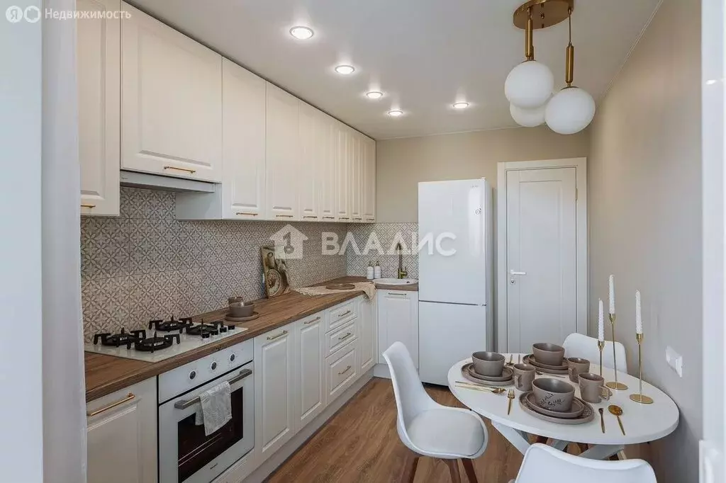 2-комнатная квартира: Калининград, улица Куйбышева, 113 (53.6 м) - Фото 1
