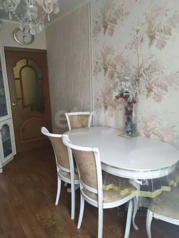 3-к кв. Омская область, Омск просп. Комарова, 27/6 (64.0 м) - Фото 1