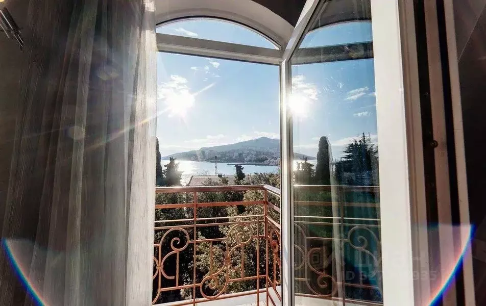 2-к кв. Крым, Ялта ул. Рузвельта, 10-12 (80.0 м) - Фото 1