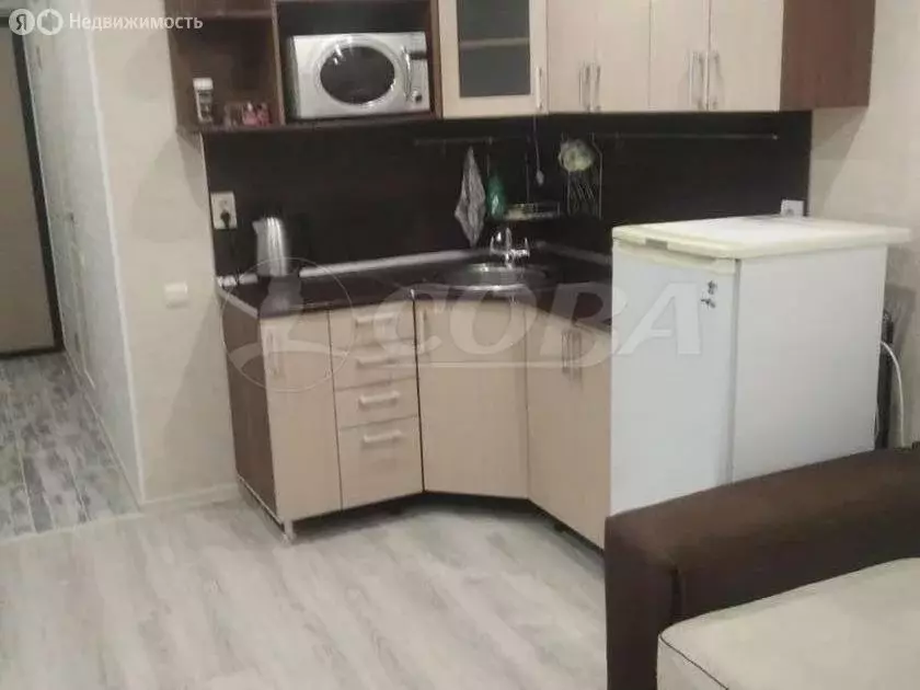 Квартира-студия: Тюмень, улица Вадима Бованенко, 5 (24 м) - Фото 2