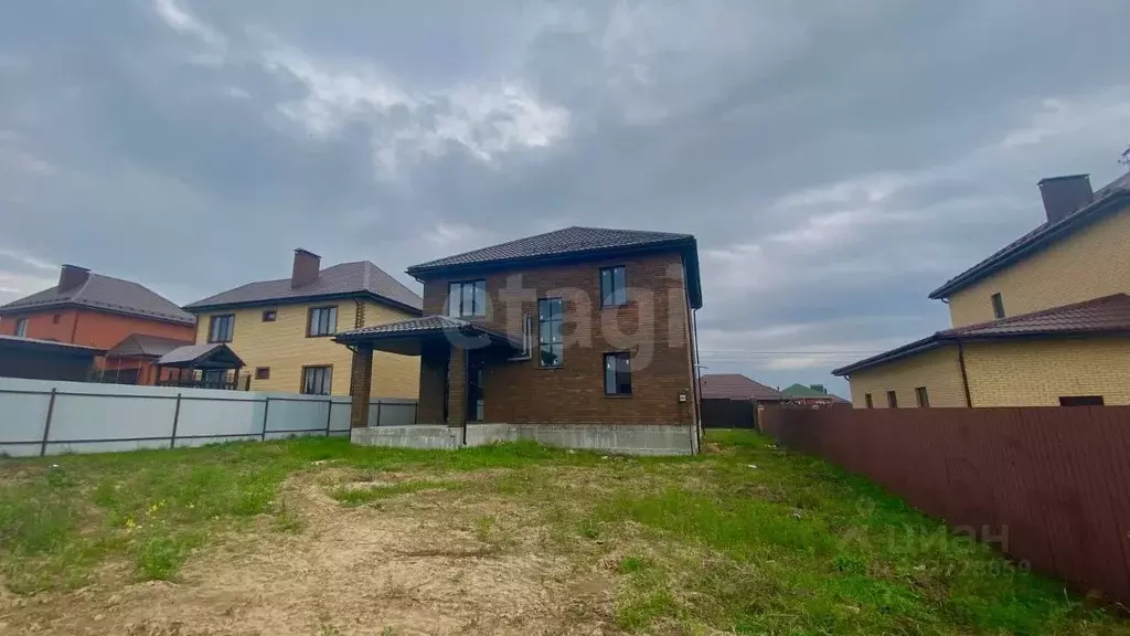 Дом в Брянская область, Брянский район, Снежское с/пос, с. Толмачево ... - Фото 1