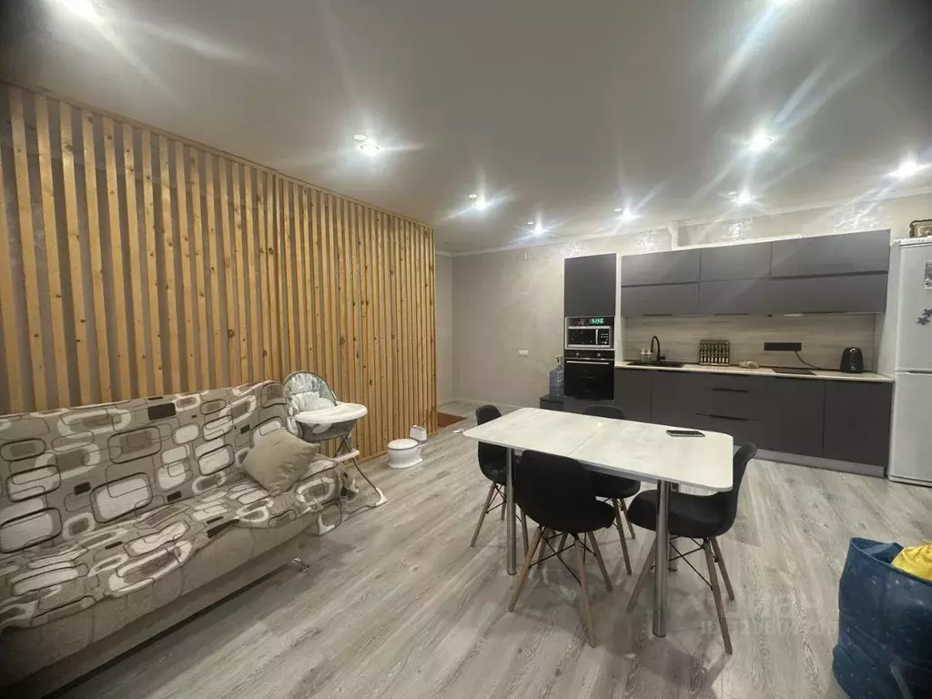 Таунхаус в Самарская область, Ставропольский район, с. Ягодное, Ладья ... - Фото 1