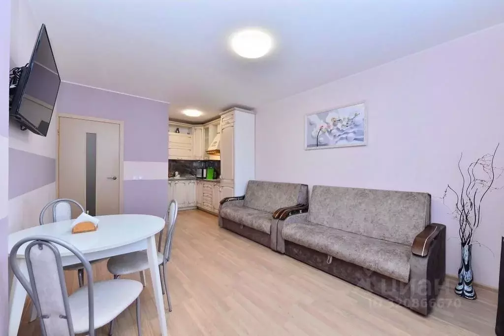 2-к кв. Свердловская область, Екатеринбург ул. Дорожная, 18 (43.0 м) - Фото 2