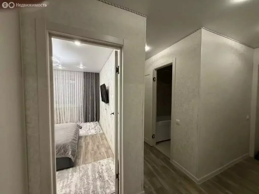 2-комнатная квартира: Губкин, улица Раевского, 21А (48 м) - Фото 1